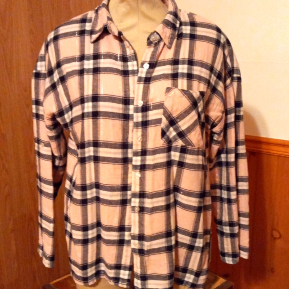 Thin flannel top, soft lining in back